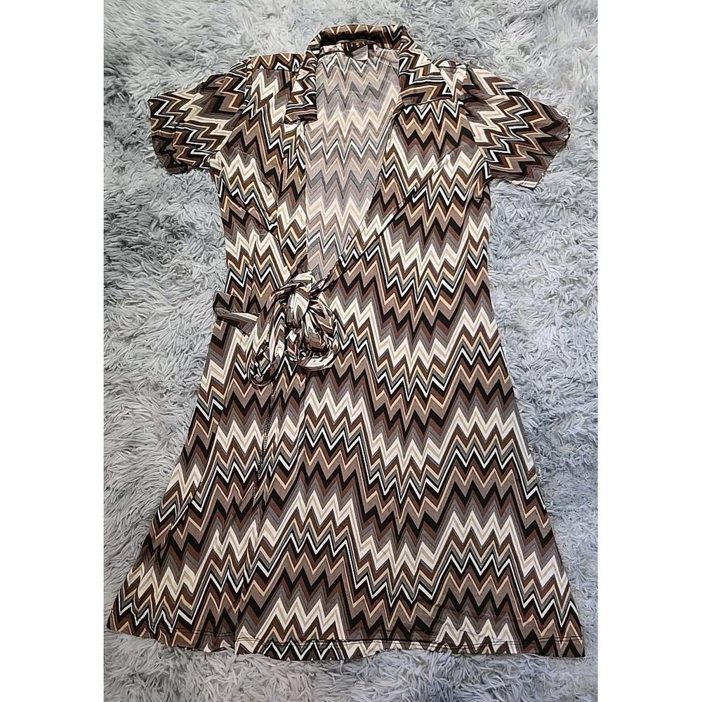 NY Invasion Women's Wrap Dress Size Small Brown Chevron Slinky Comfortable EUC